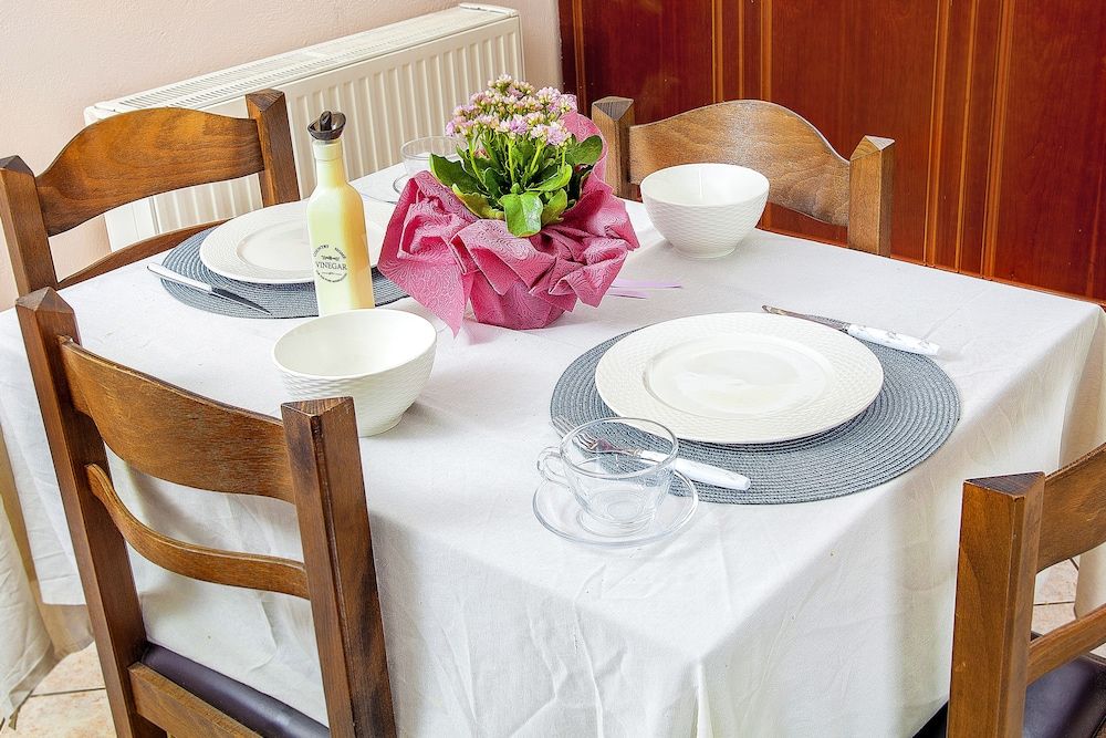 Cozy Country House 2