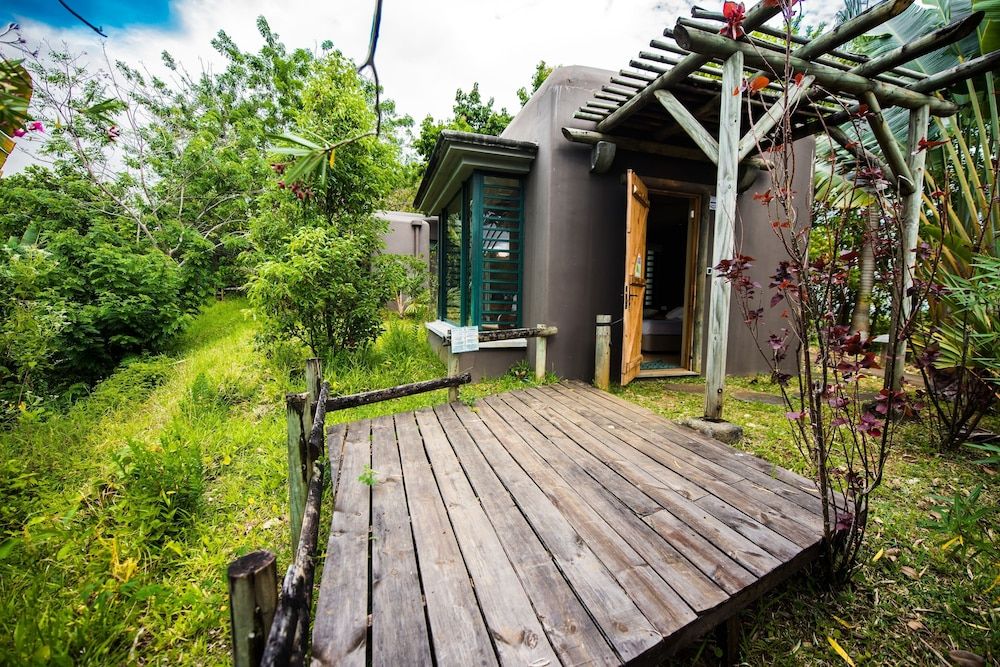 L'Exil Lodges 1 L'Exil Lodges 1