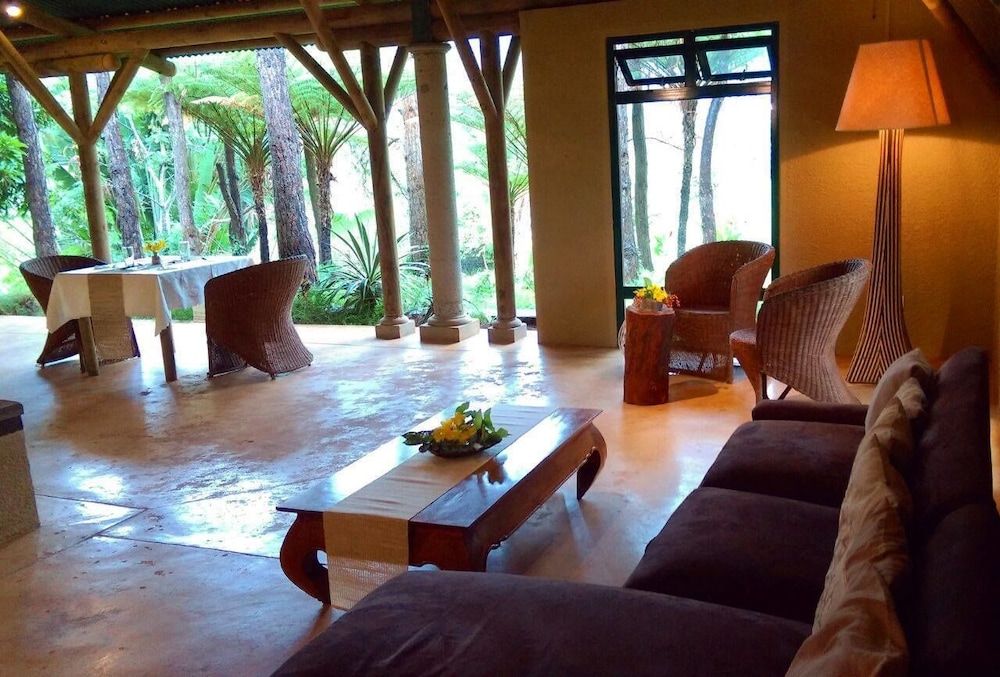 L'Exil Lodges 3 L'Exil Lodges 3