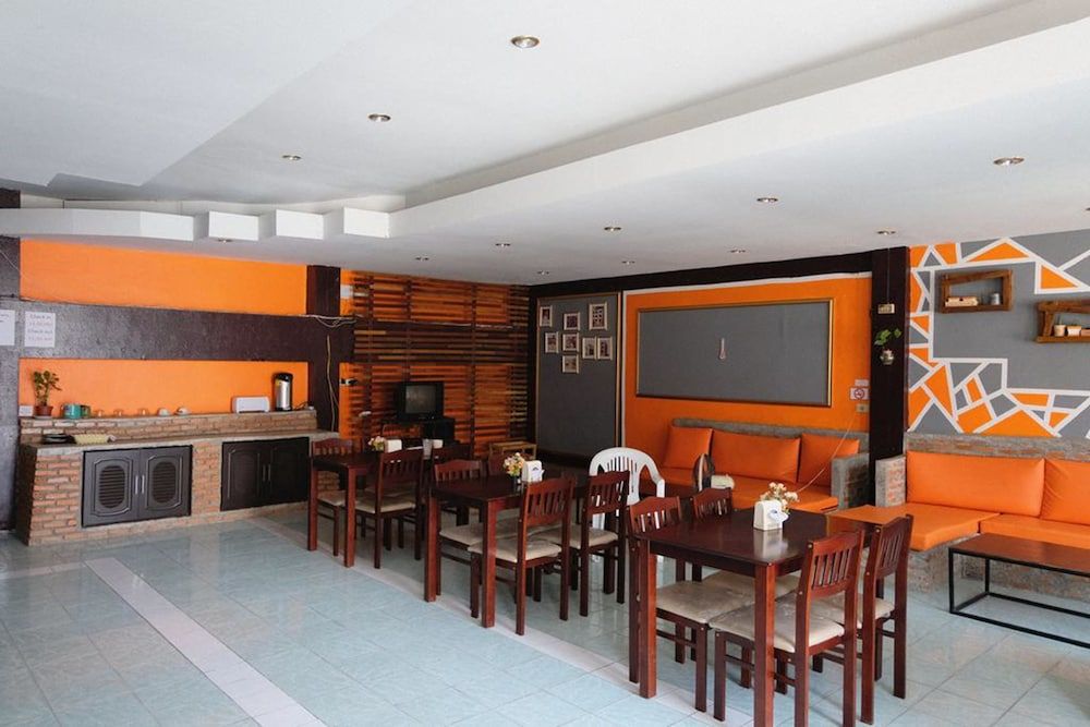 Maesai Complex Hotel