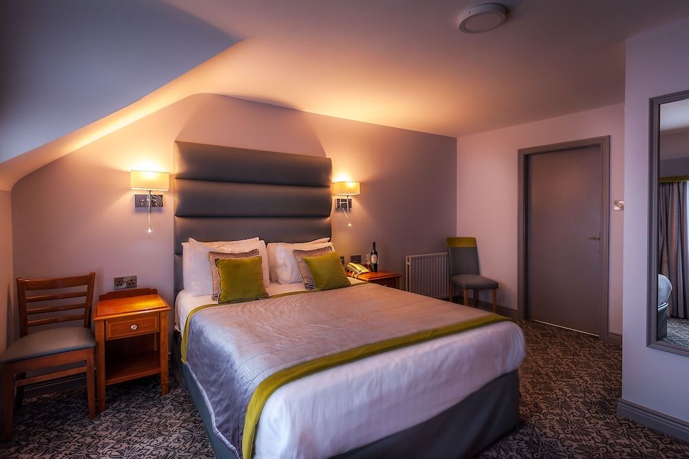 Lake Of Shadows Hotel 2