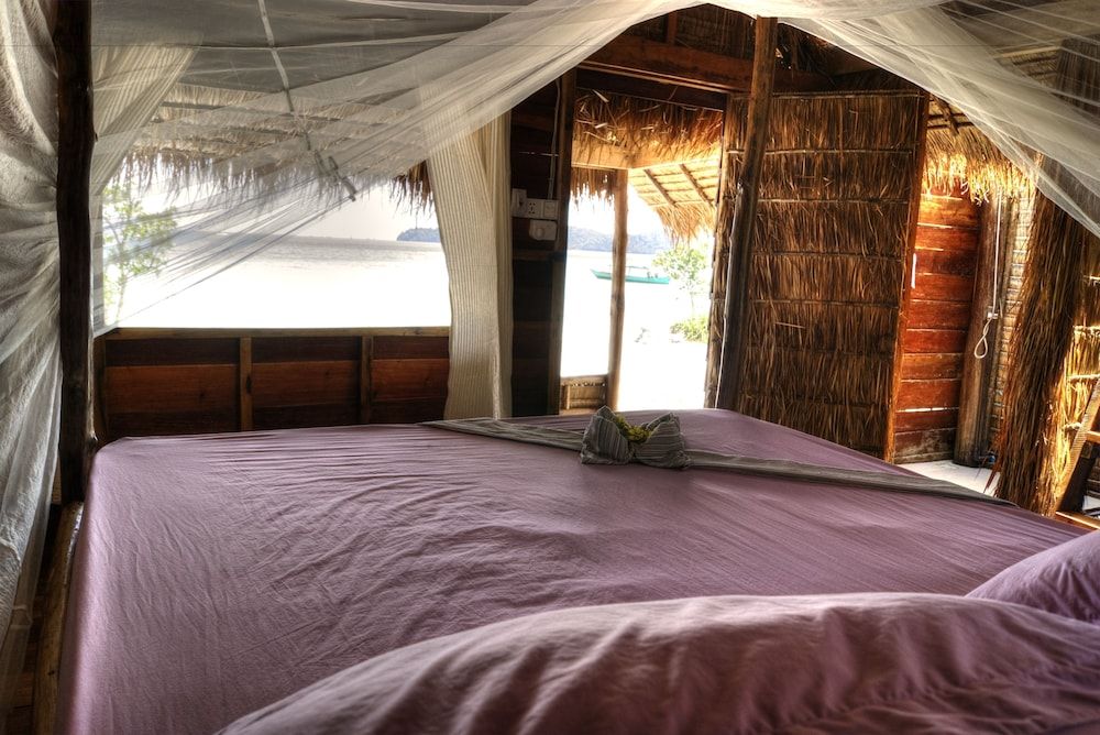 GreenBlue Beach Bungalow Resort 3