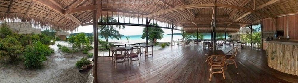 GreenBlue Beach Bungalow Resort 2