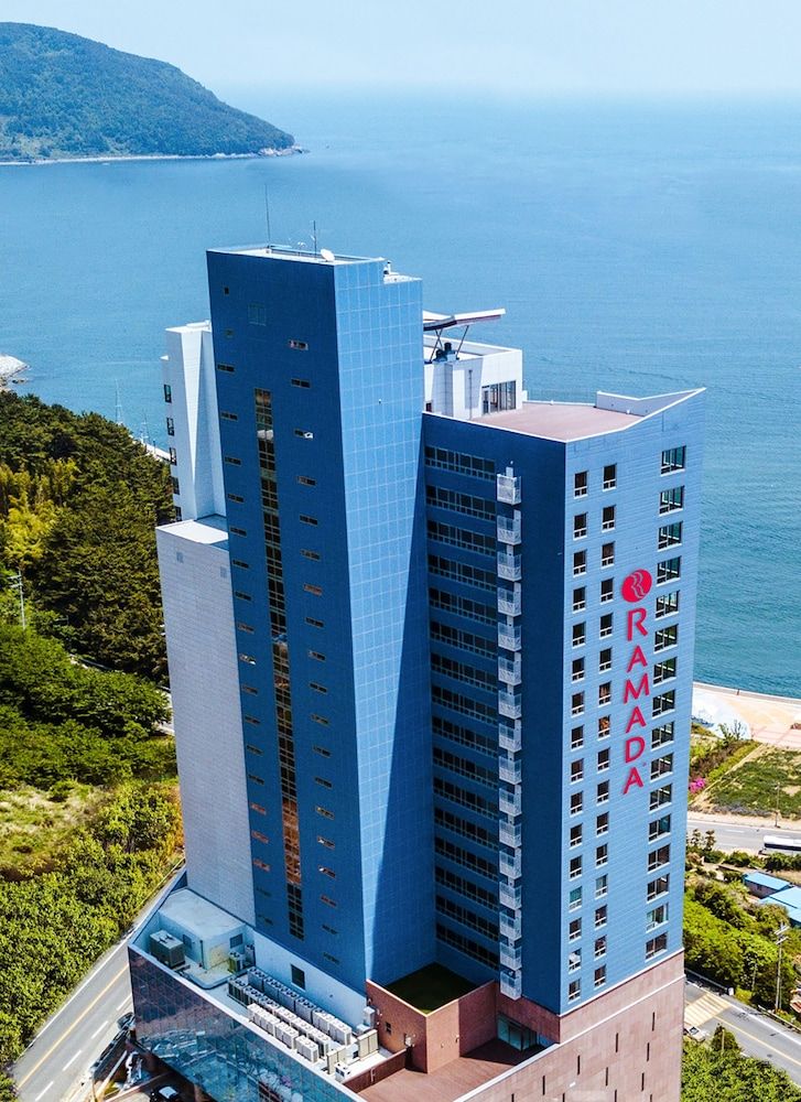 Ramada Suites by Wyndham Geoje 1