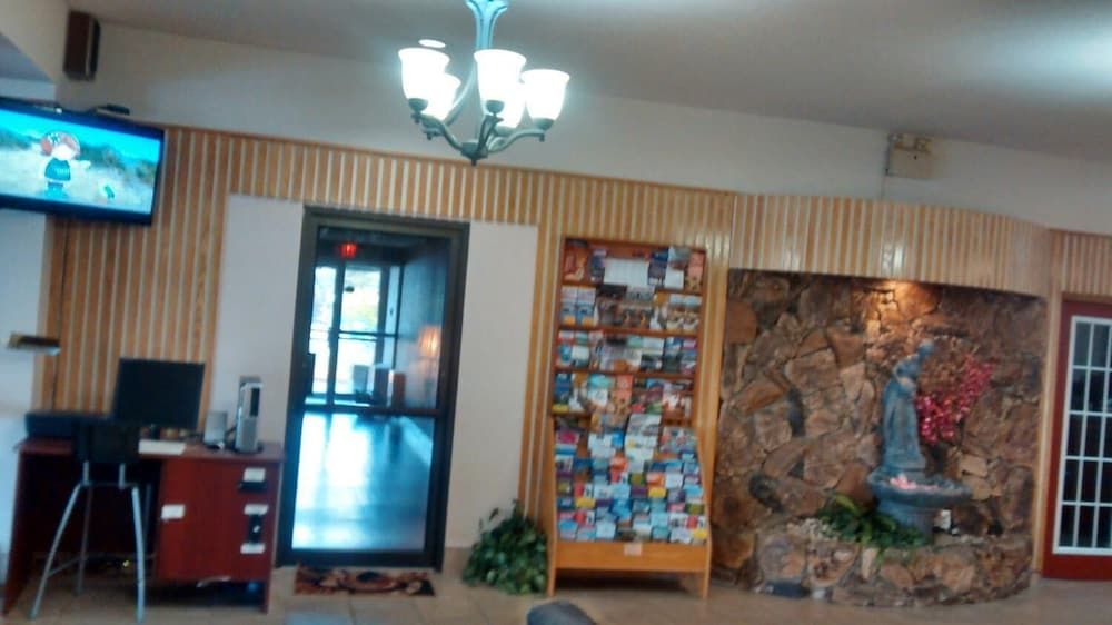 Canada Continental Hotel 3