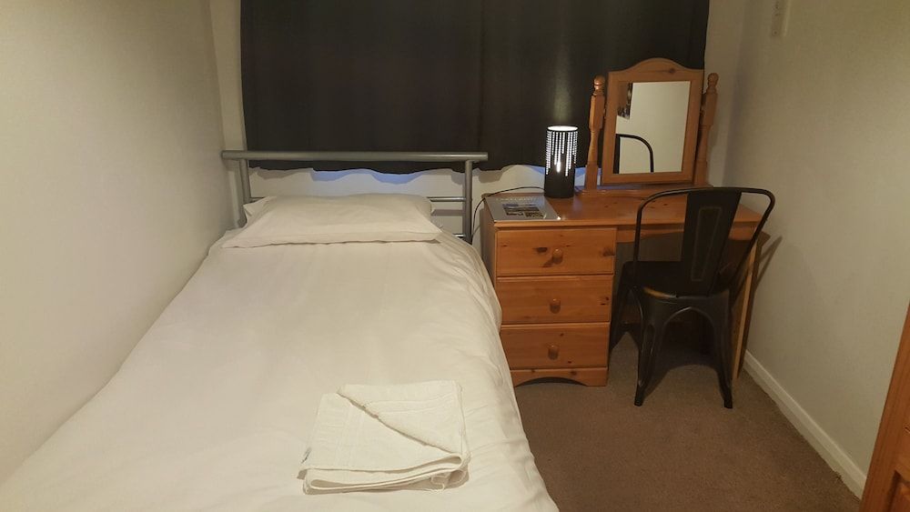 Maindee Guest House 2