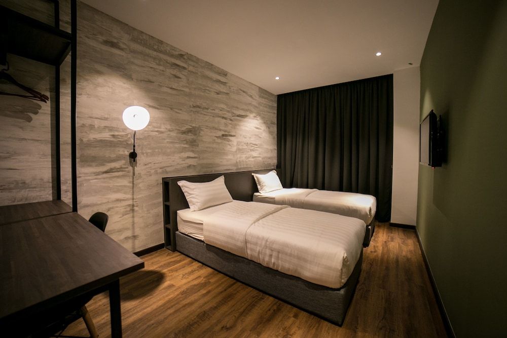 Eureka Hotel 1