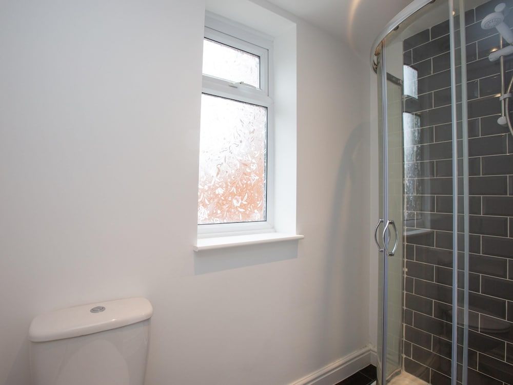 Crewe Rooms Ruskin Road 3