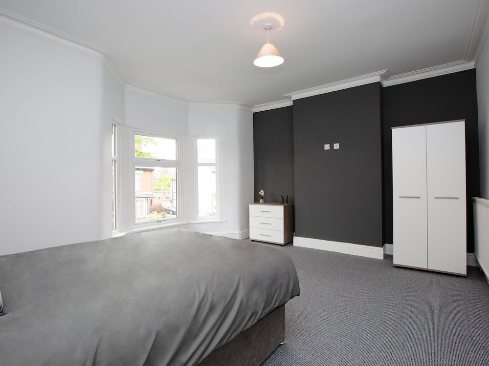 Crewe Rooms Ruskin Road 2