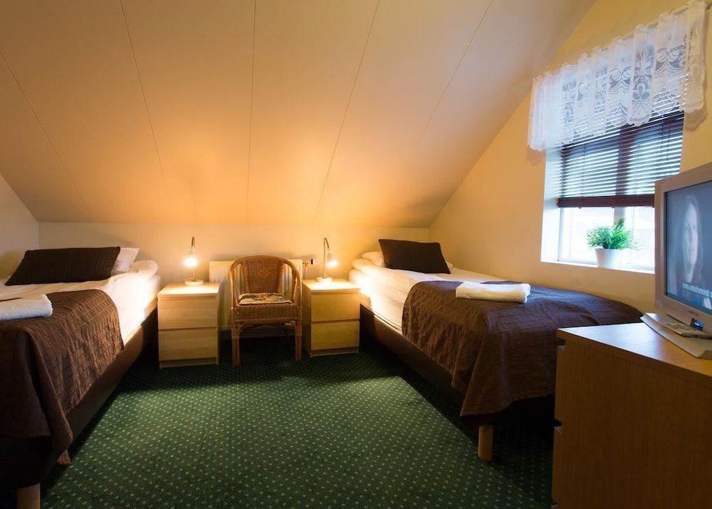 Mikligarður Guesthouse