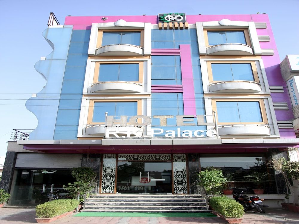 OYO 14427 Hotel RK Palace 1
