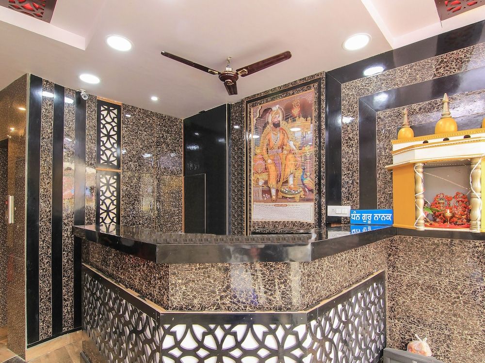 OYO 15597 Hotel Khalsa Inn 2