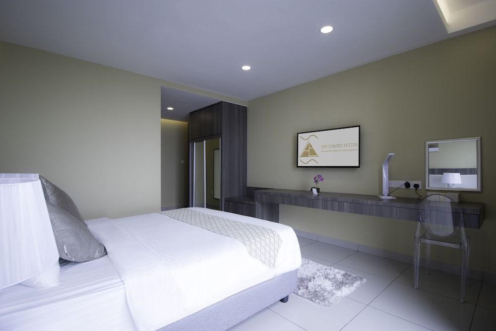 Sky D'Mont Suites 3