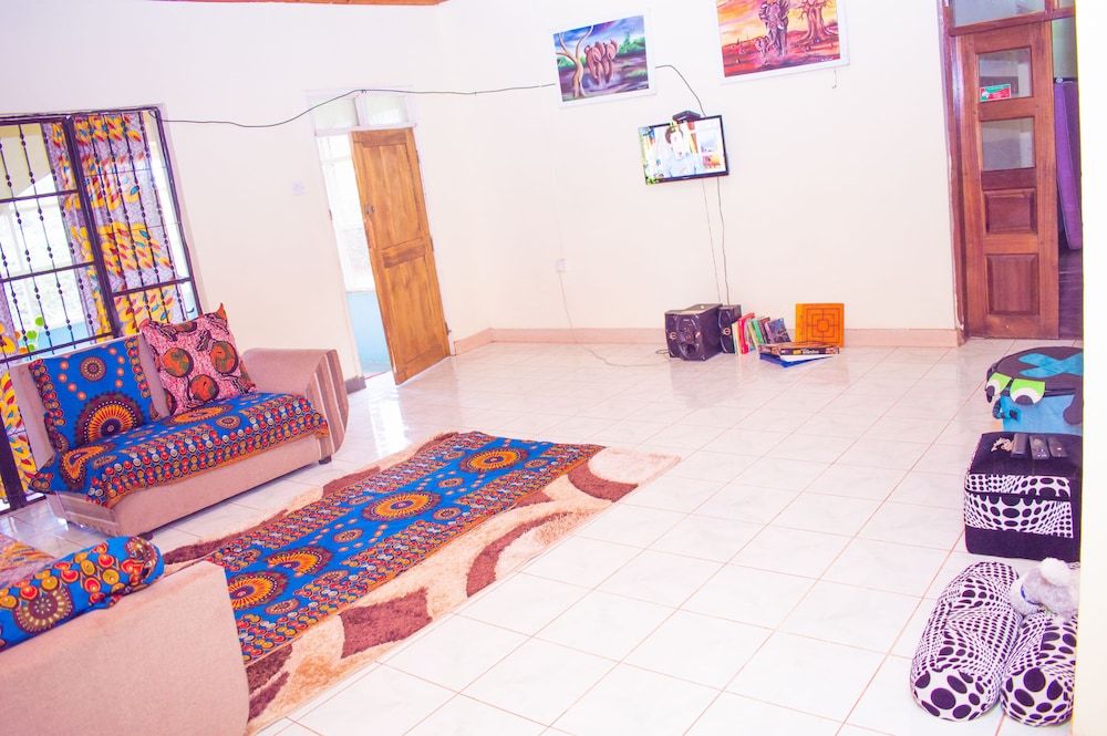 Kilihomebase & Campsite - Hostel 2