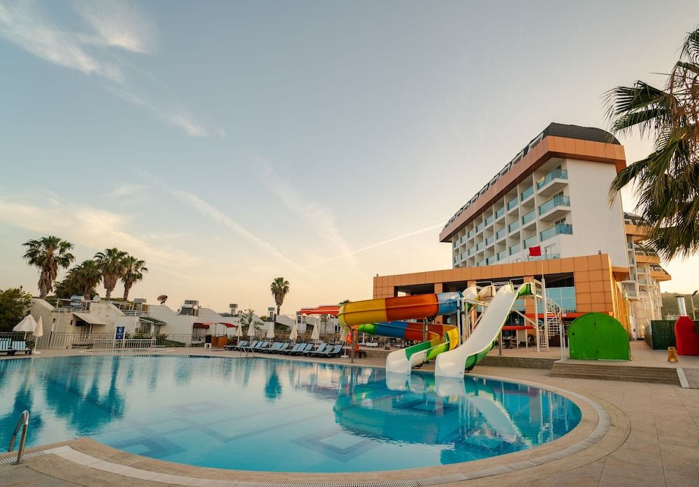 Throne Beach Resort & SPA 5 estrelas em Manavgat