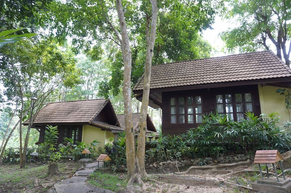 Donsak Orchid Resort