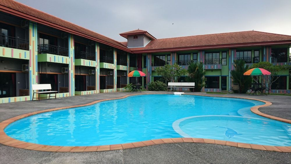 Madoony Resort 3 étoiles à Phanat Nikhom