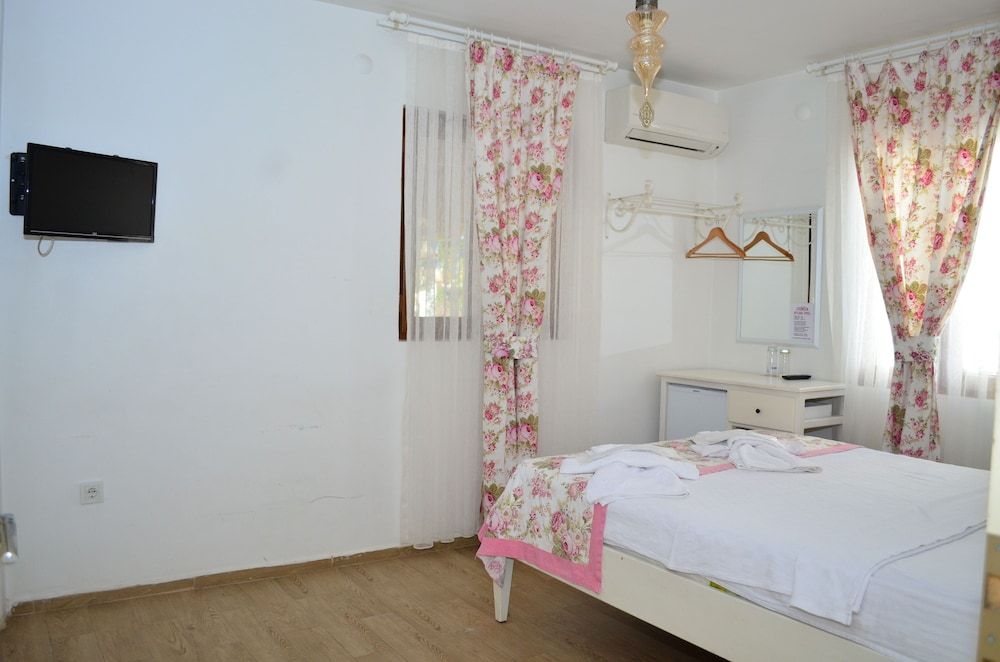 Cunda Atlas Otel 2
