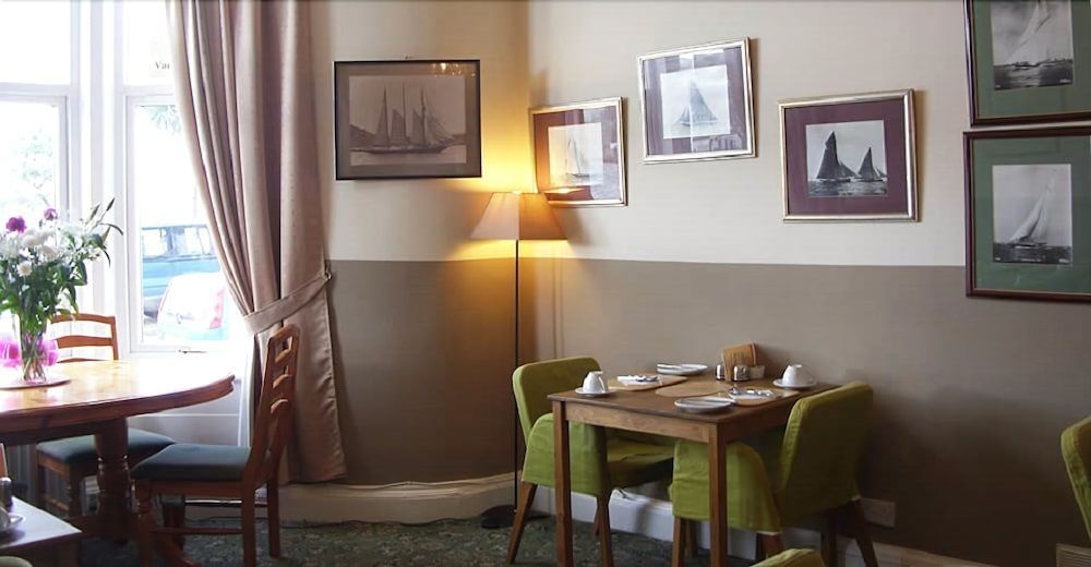 Commodore Guest House 2