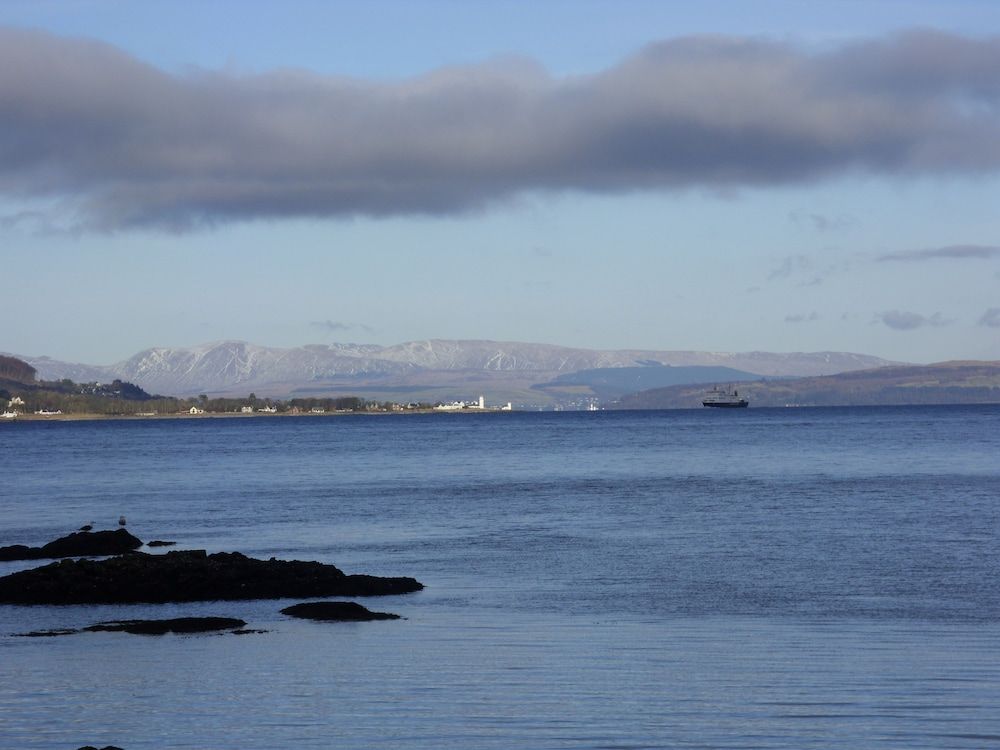 Commodore Guest House 3