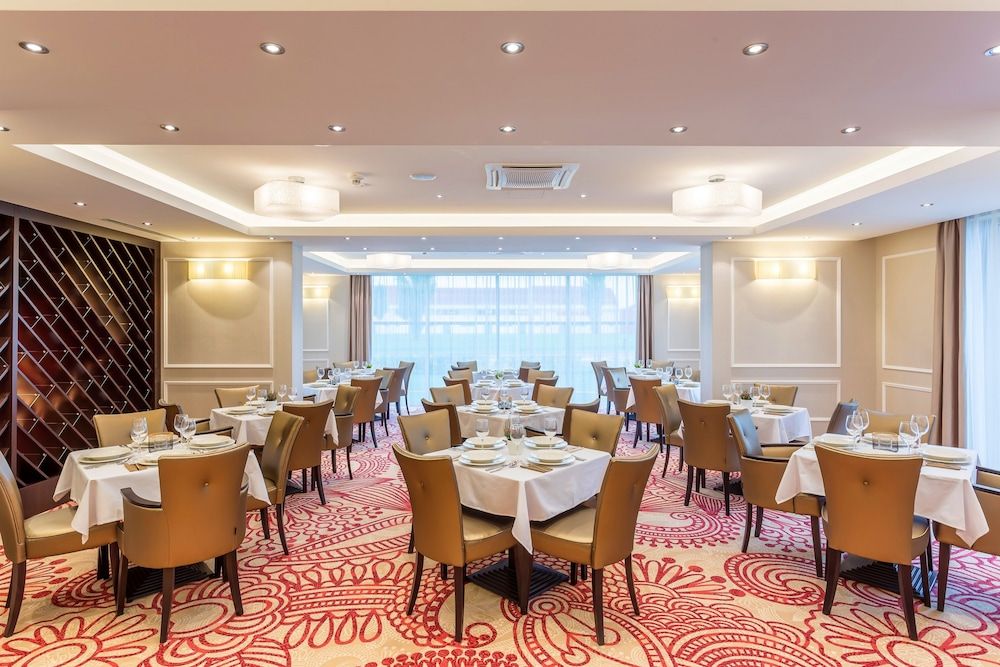 OUTLET HOTEL POLGÁR 4 estrelas em Polgár