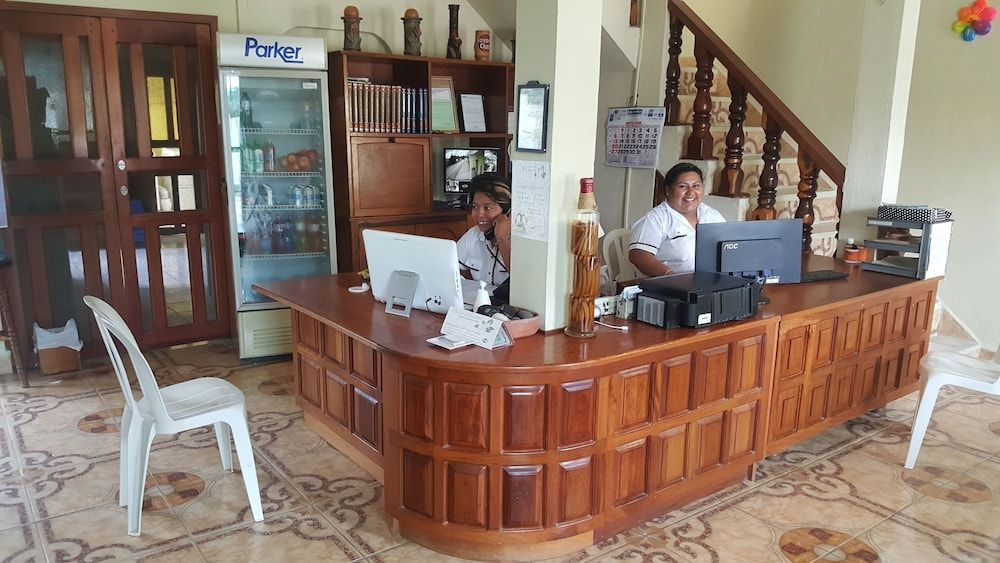 Hotel y Restaurante Villa Jazmines 2