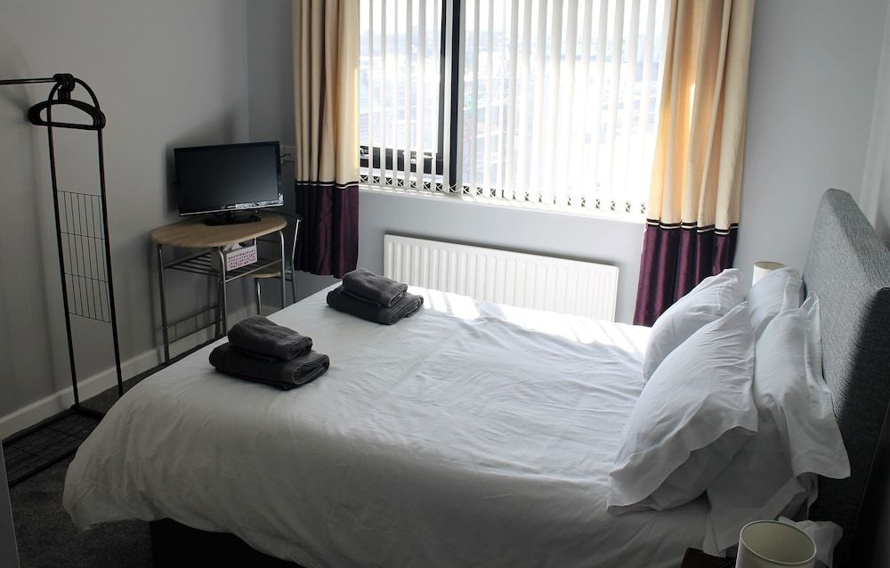 Game of Thrones Guest House 2