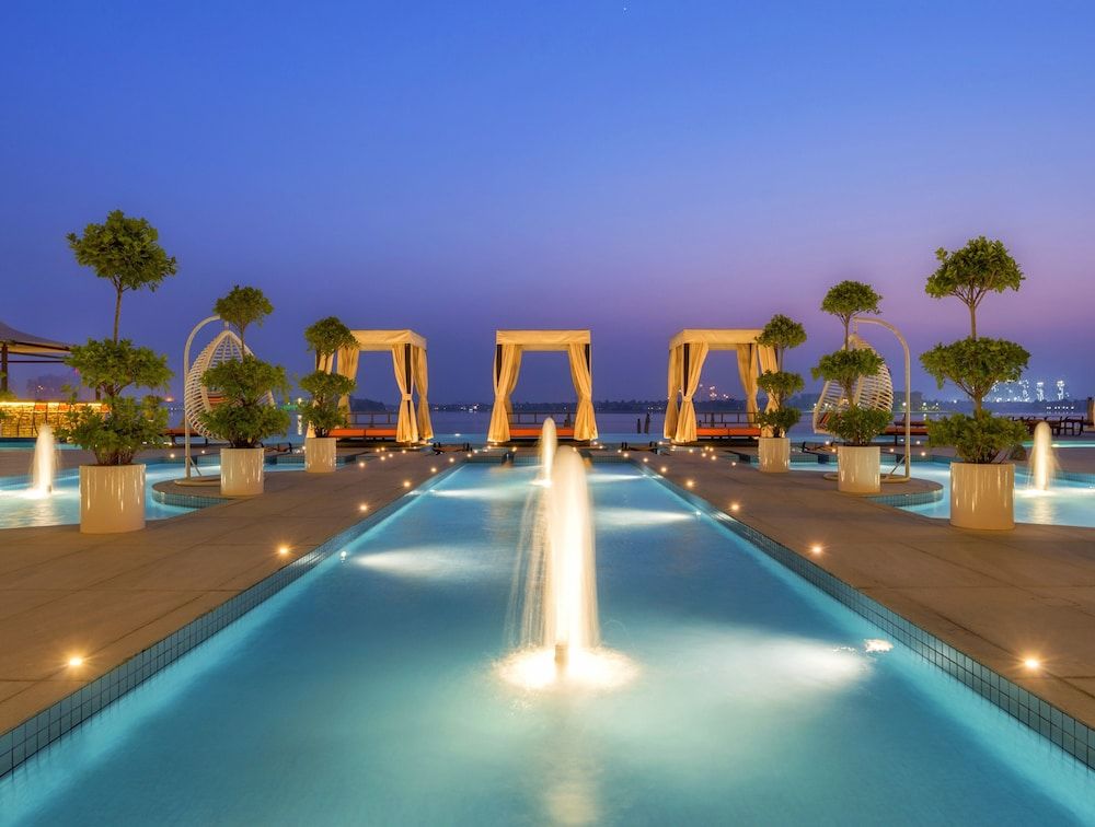 Royal Central Hotel - The Palm 1
