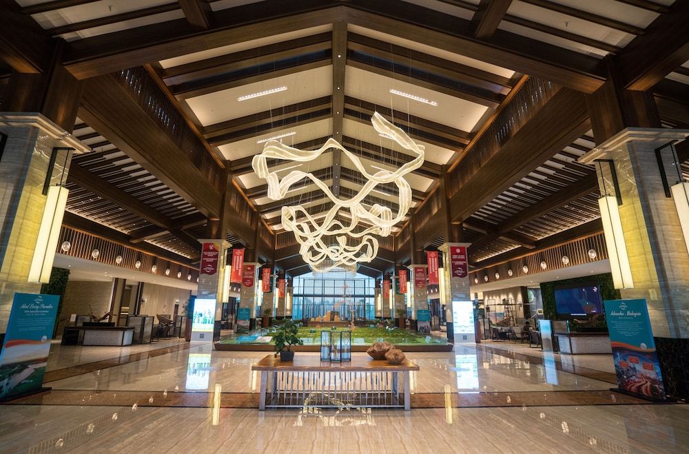 Forest City Phoenix International Golf Hotel