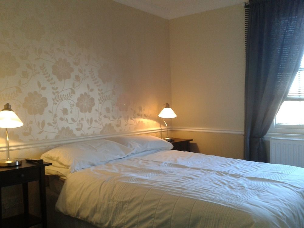 The William Caxton 3