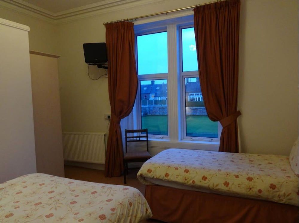 Aberdour Guest House 2