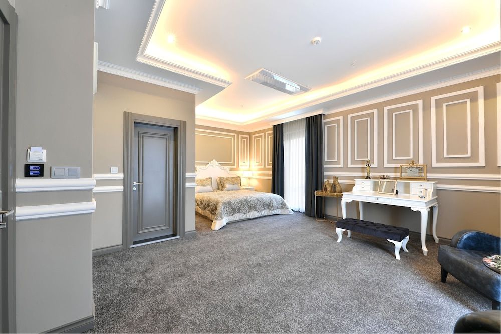 D'Lux Boutique Hotel 3