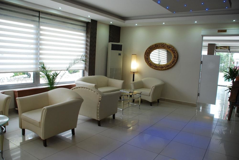 Blue Dolphin Hotel 2