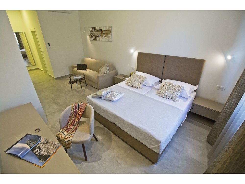 Luxury Rooms Pino 3