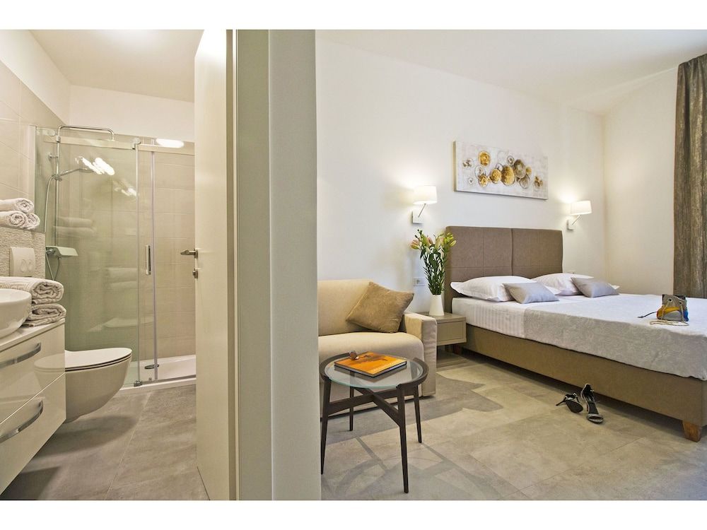 Luxury Rooms Pino 2