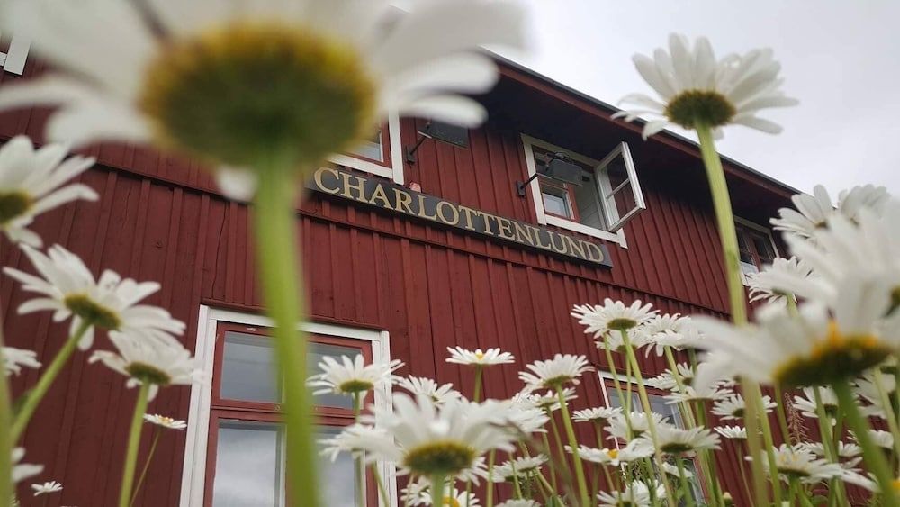 Charlottenlund Hotel & Restaurant