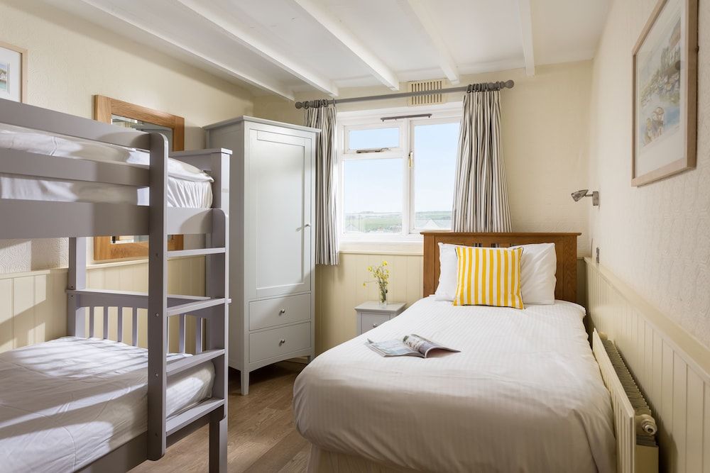 Oystercatcher Apartments 3