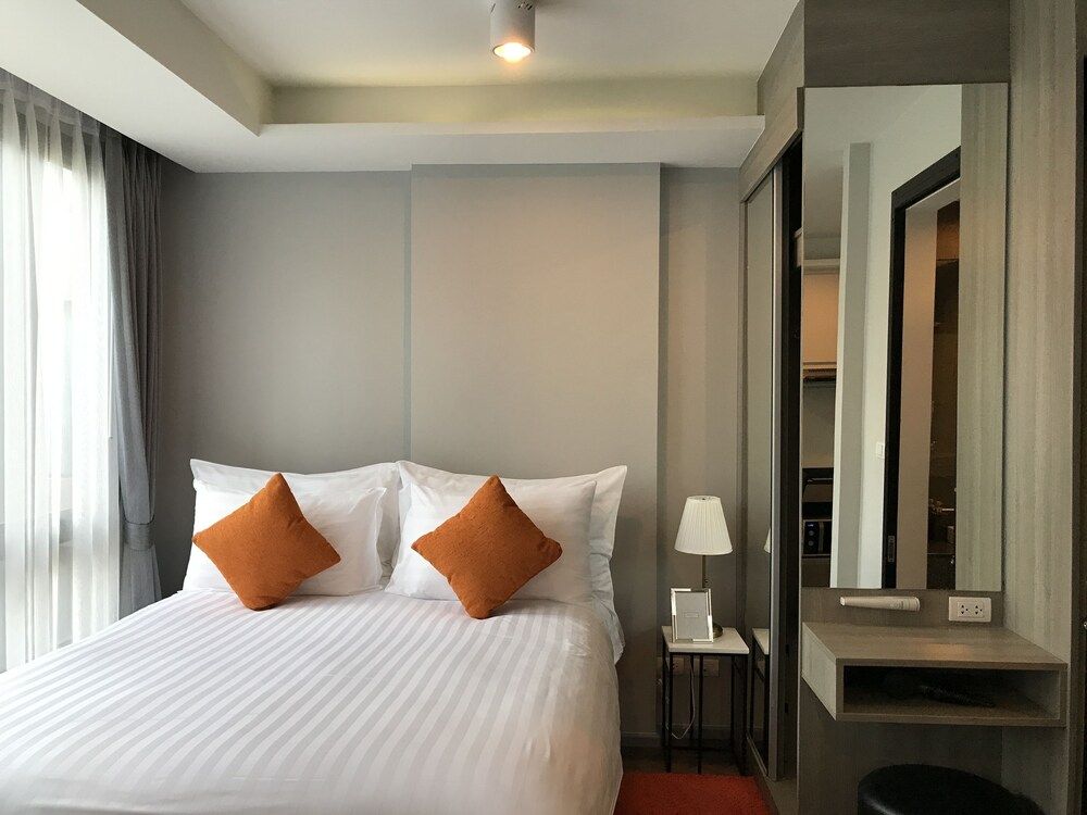 6th Avenue Phuket Apartments 3