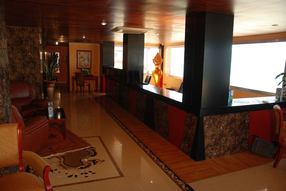 New Beach Hotel & Thalasso 3
