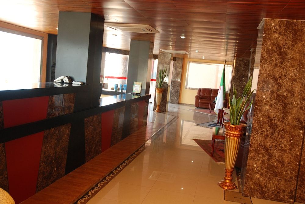 New Beach Hotel & Thalasso 2