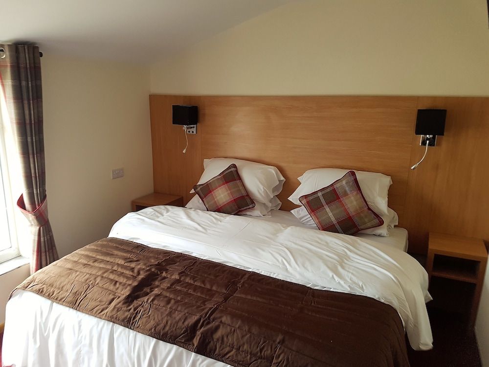 The Cliff Top Inn Hotel 2