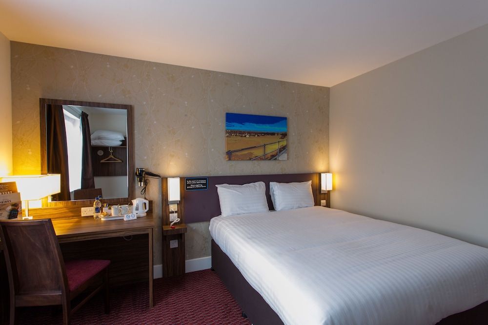 Sessile Oak by Marston's Inns 3