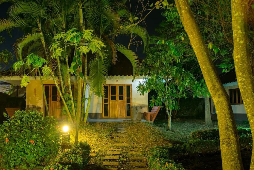 Monkey House 2 1