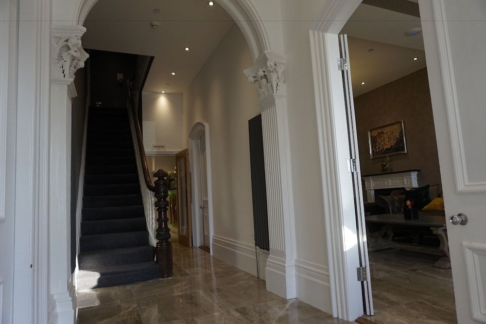 Halvard Hotel 2 Halvard Hotel 2