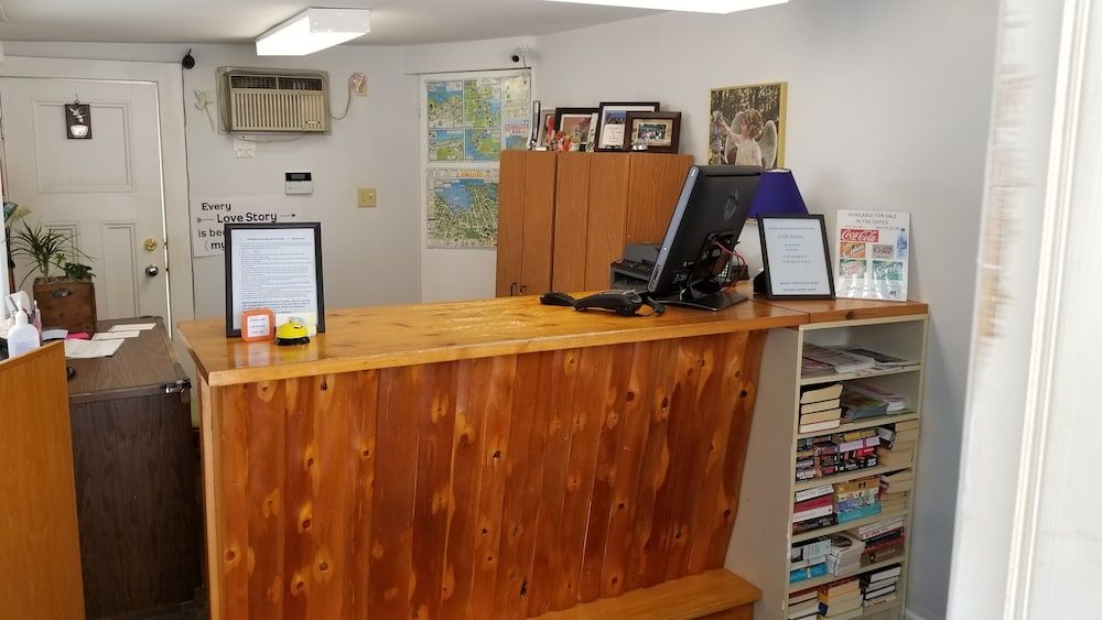 Wasaga Beach Inn And Cottages 2