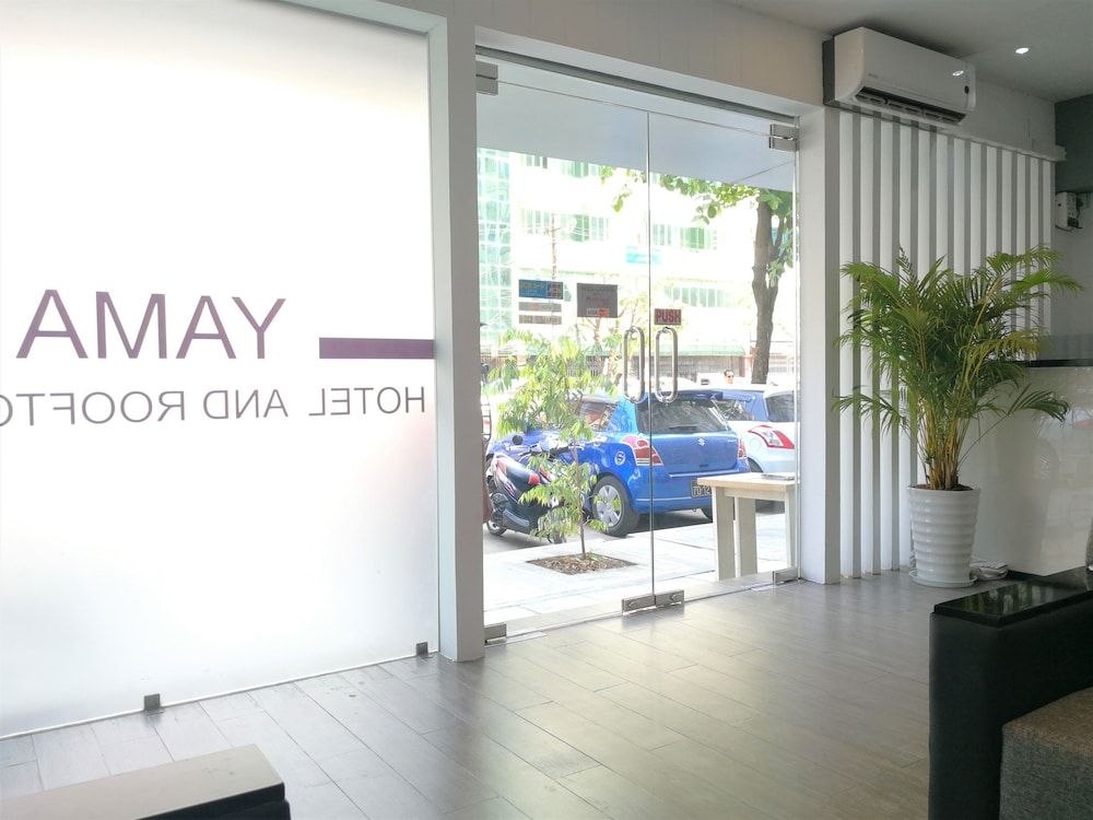 Yama Hotel & Rooftop Bar 2