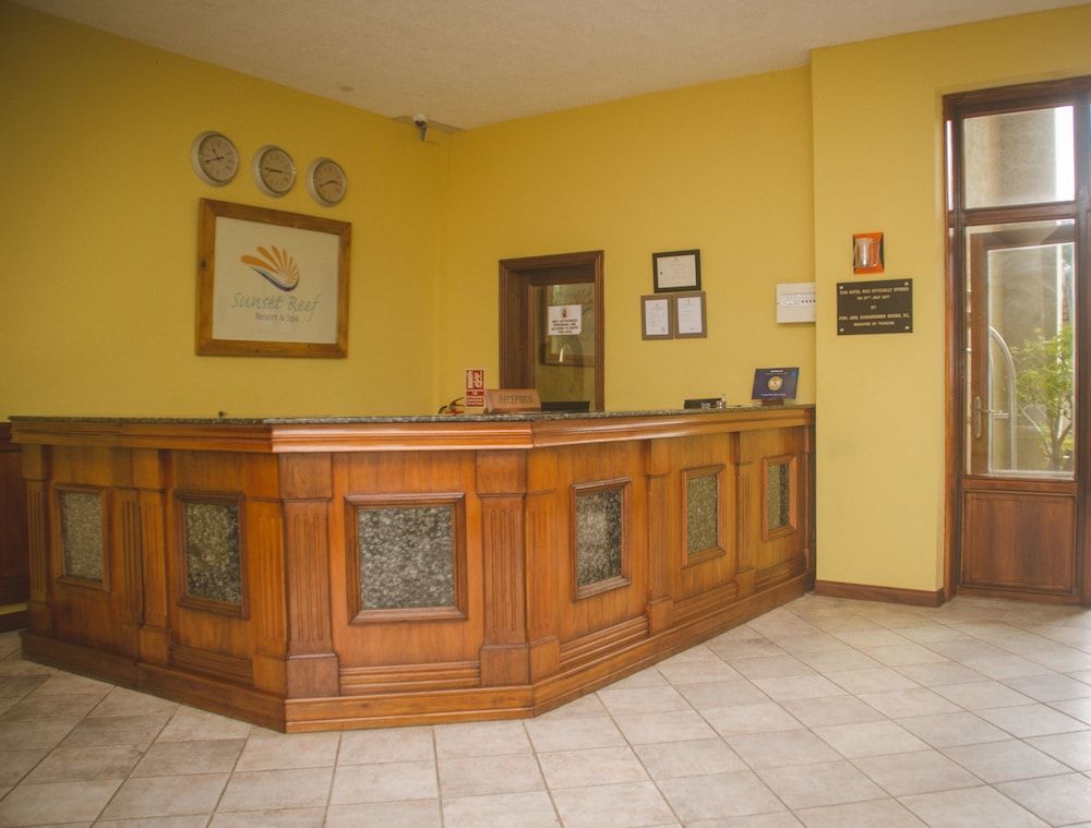 Sunset Reef Resort & Spa 2 Sunset Reef Resort & Spa 2