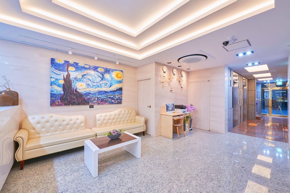 BUSINESS HOTEL VENTURE 2