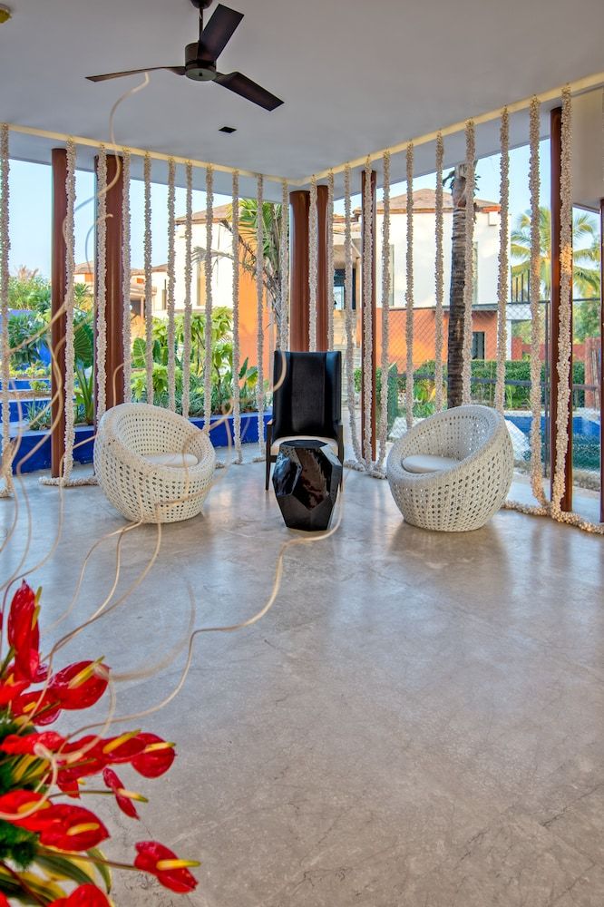 Azaya Beach Resort 3