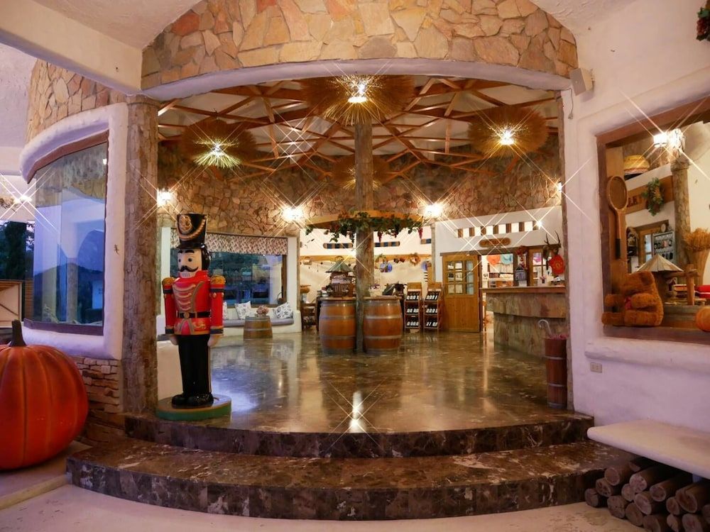 Swiss Valley Hip Resort 2